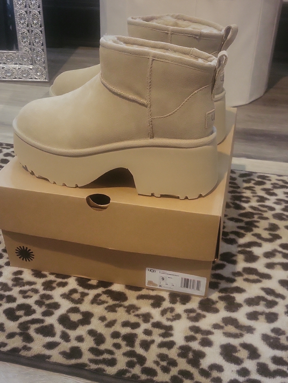 ⭐️NEW!⭐️ UGG Classic Ultra Mini New Heights Platform Boot - Mustard Seed - Picture 3 of 9